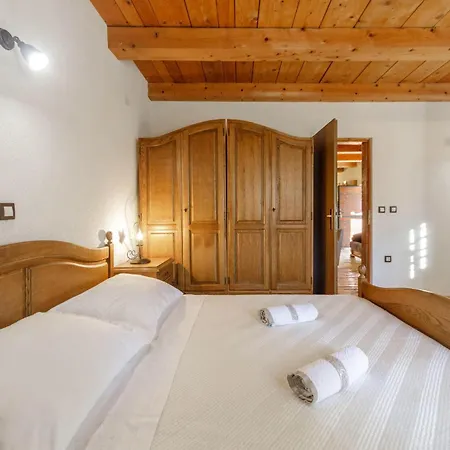 Amazing In Semesterbostad *