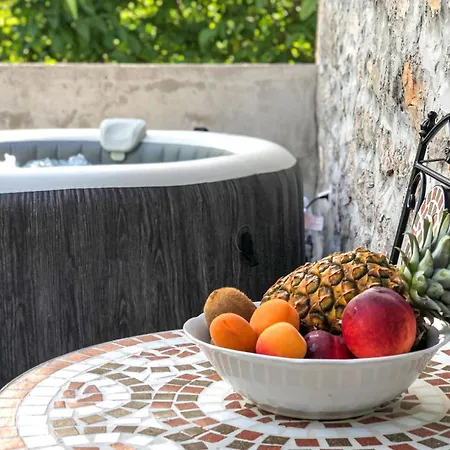 Amazing In Semesterbostad