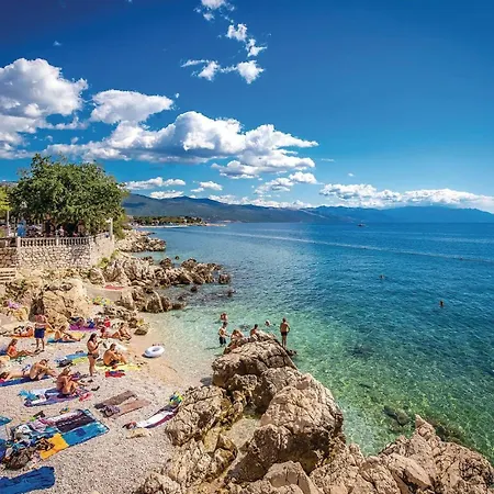 Semesterbostad Amazing In *